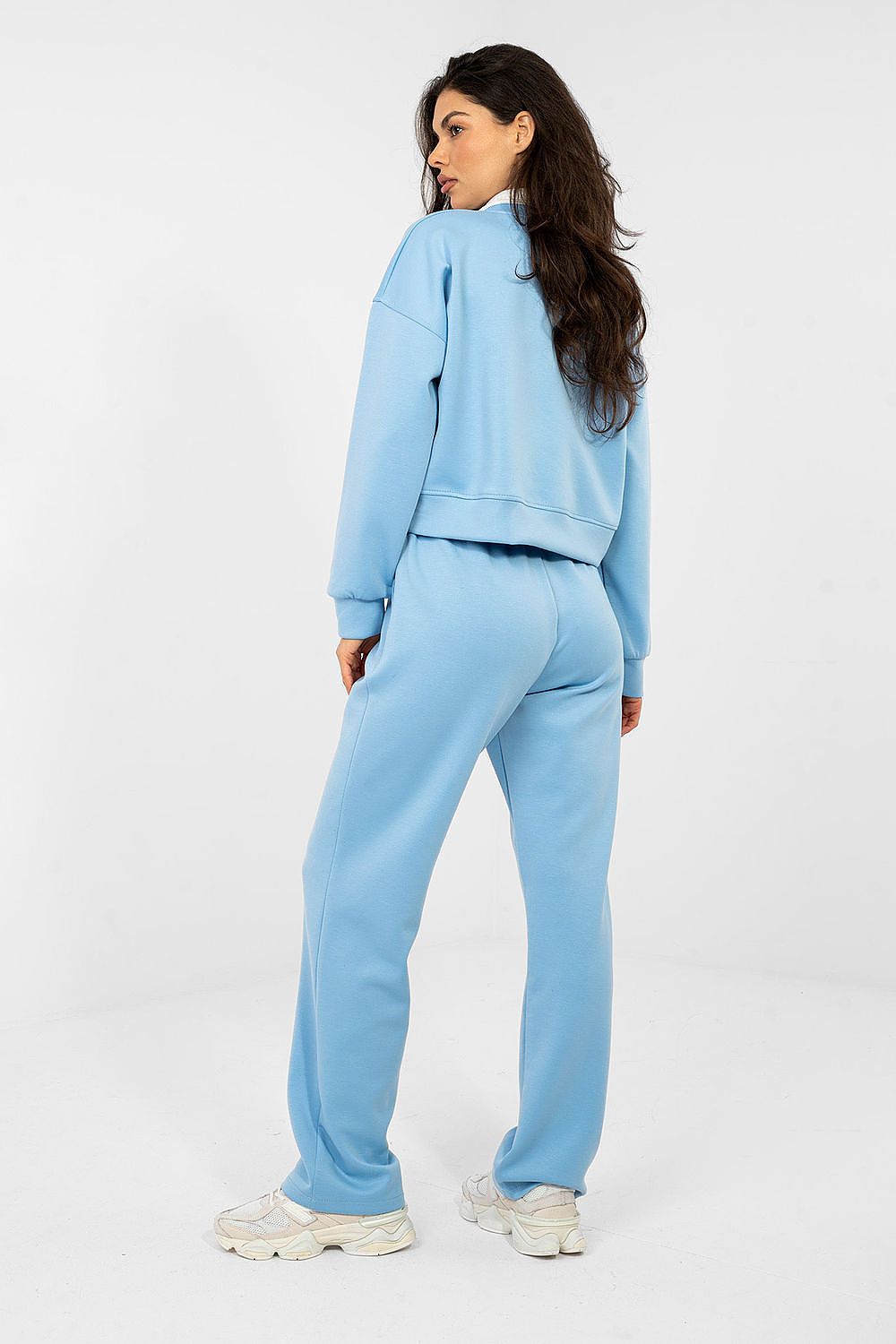  L`ensemble model 224067 Italy Moda 