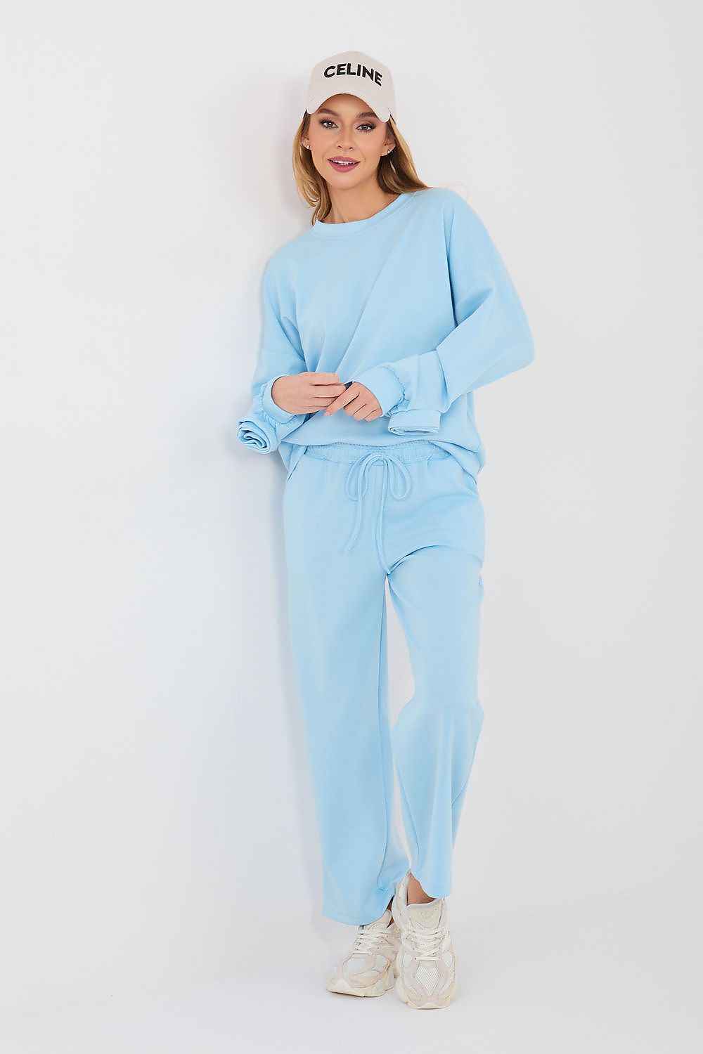 L`ensemble Italy Moda