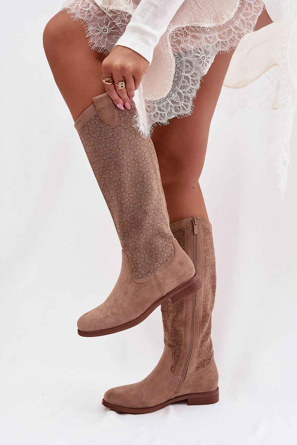 Bottes ajourées Step in style