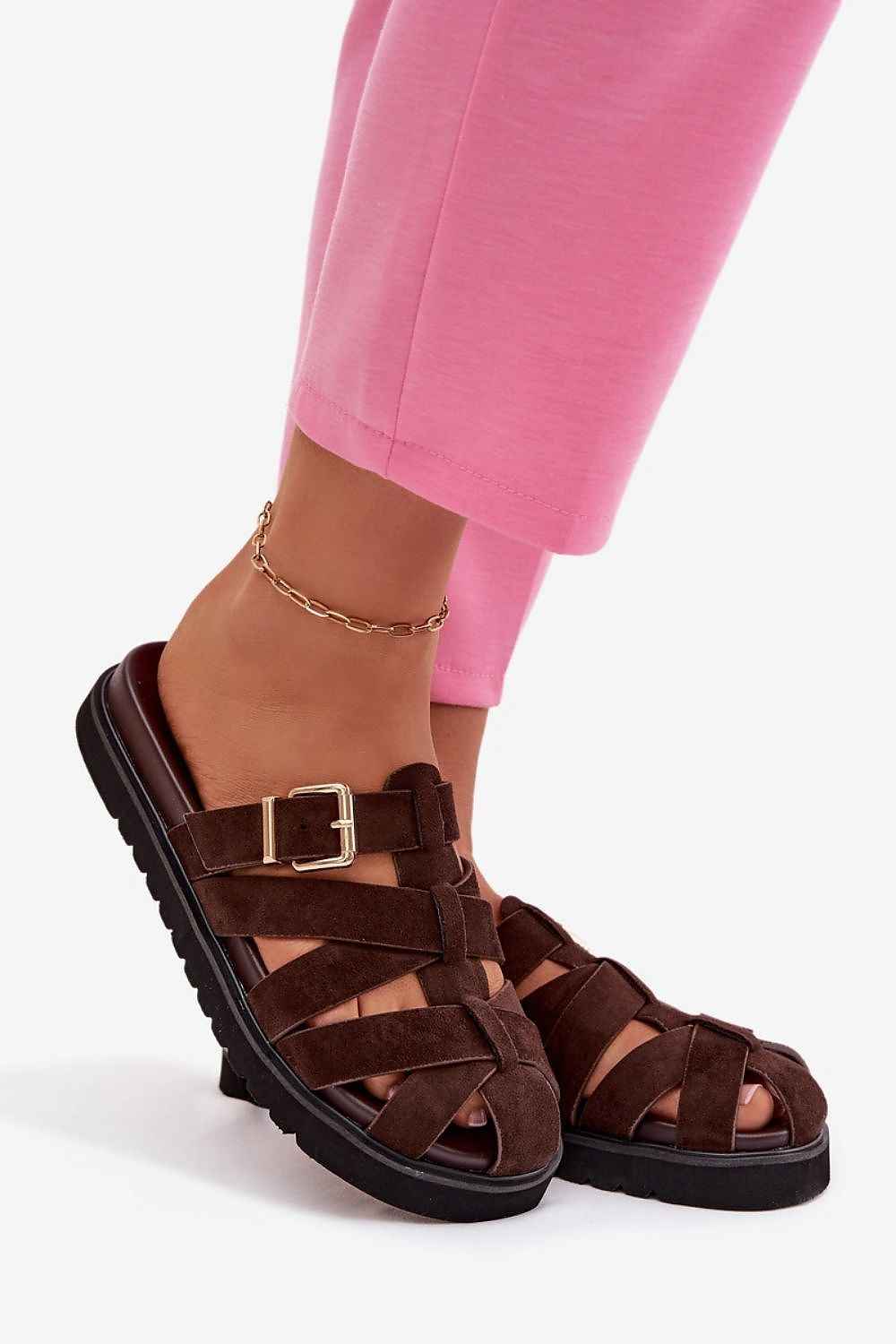 Clacquettes Step in style