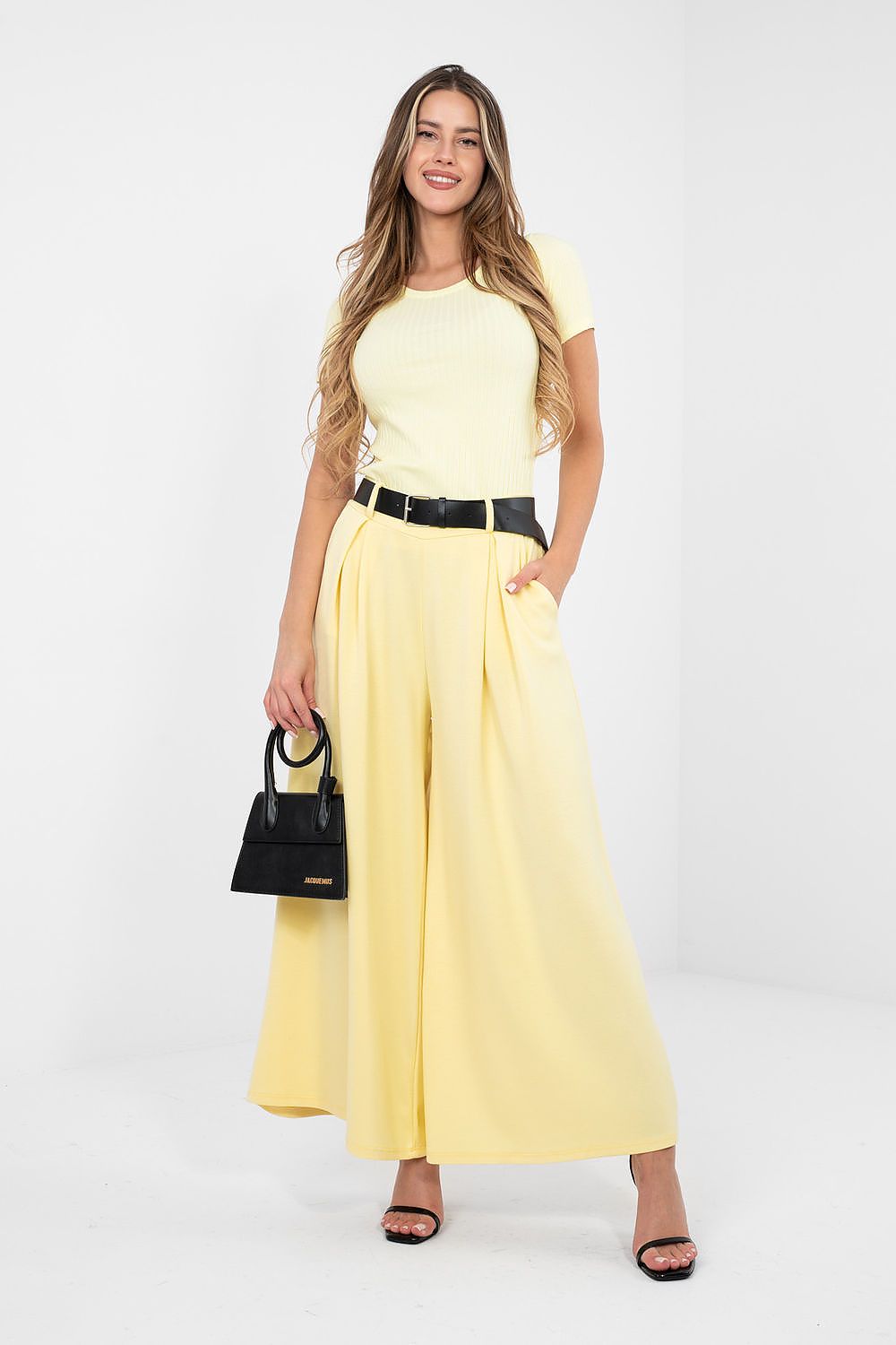  Pantalon survêtement model 224599 Rue Paris 