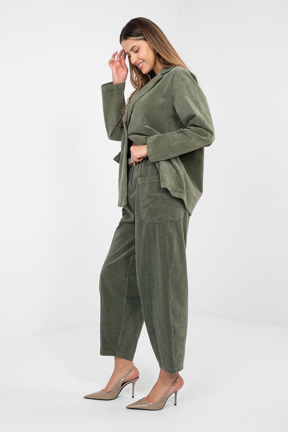  Pantalon en velours côtelé model 225094 Rue Paris 