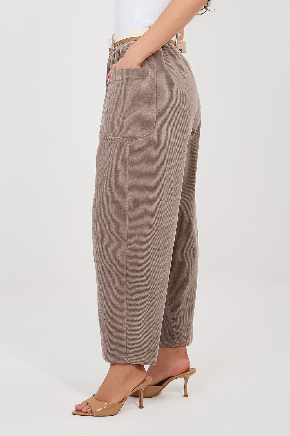  Pantalon en velours côtelé model 225097 Rue Paris 