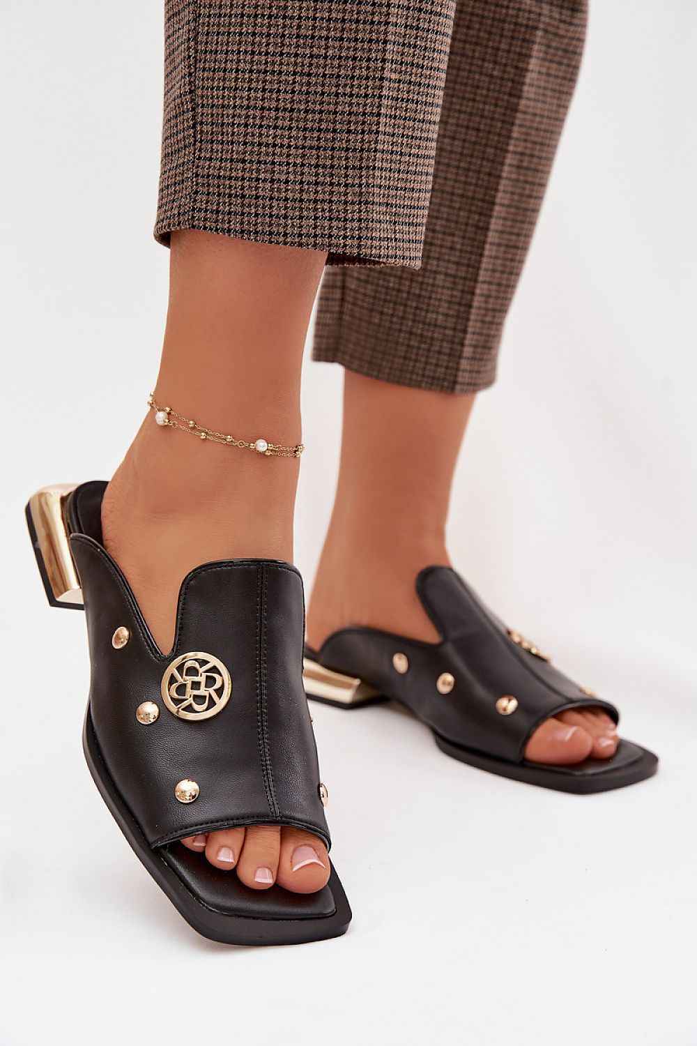 Clacquettes Step in style