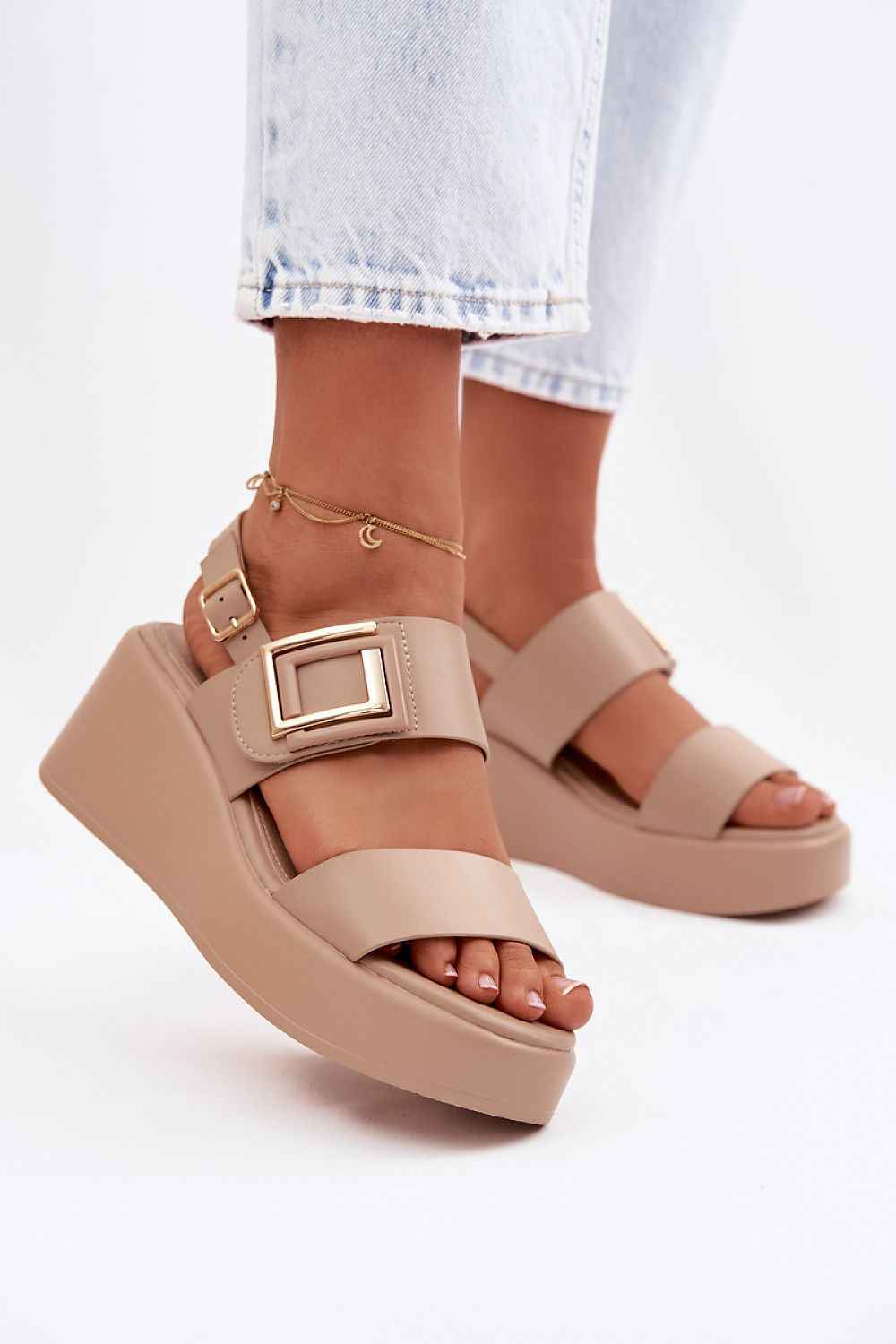 Cothurnes Step in style