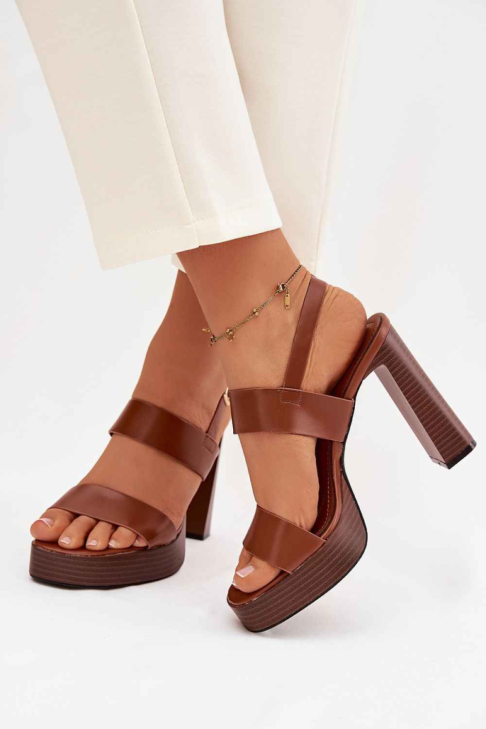 Sandales à talons Step in style