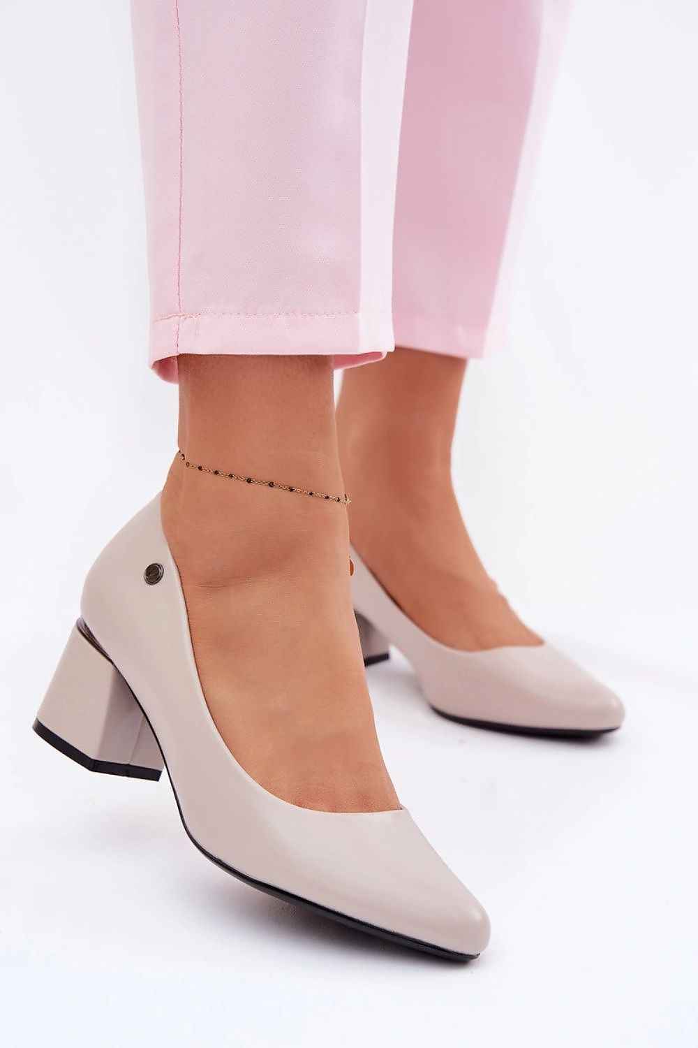Escarpins talon large Step in style