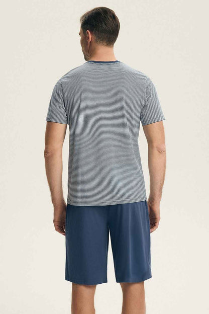 Pyjama Henderson