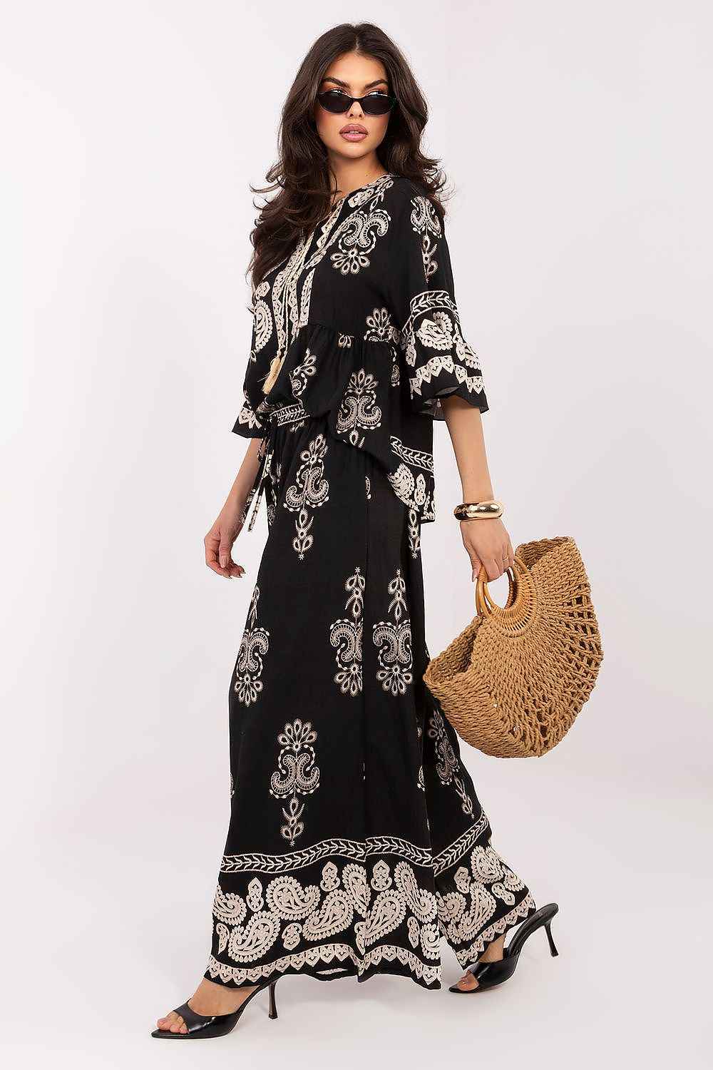 L`ensemble Italy Moda
