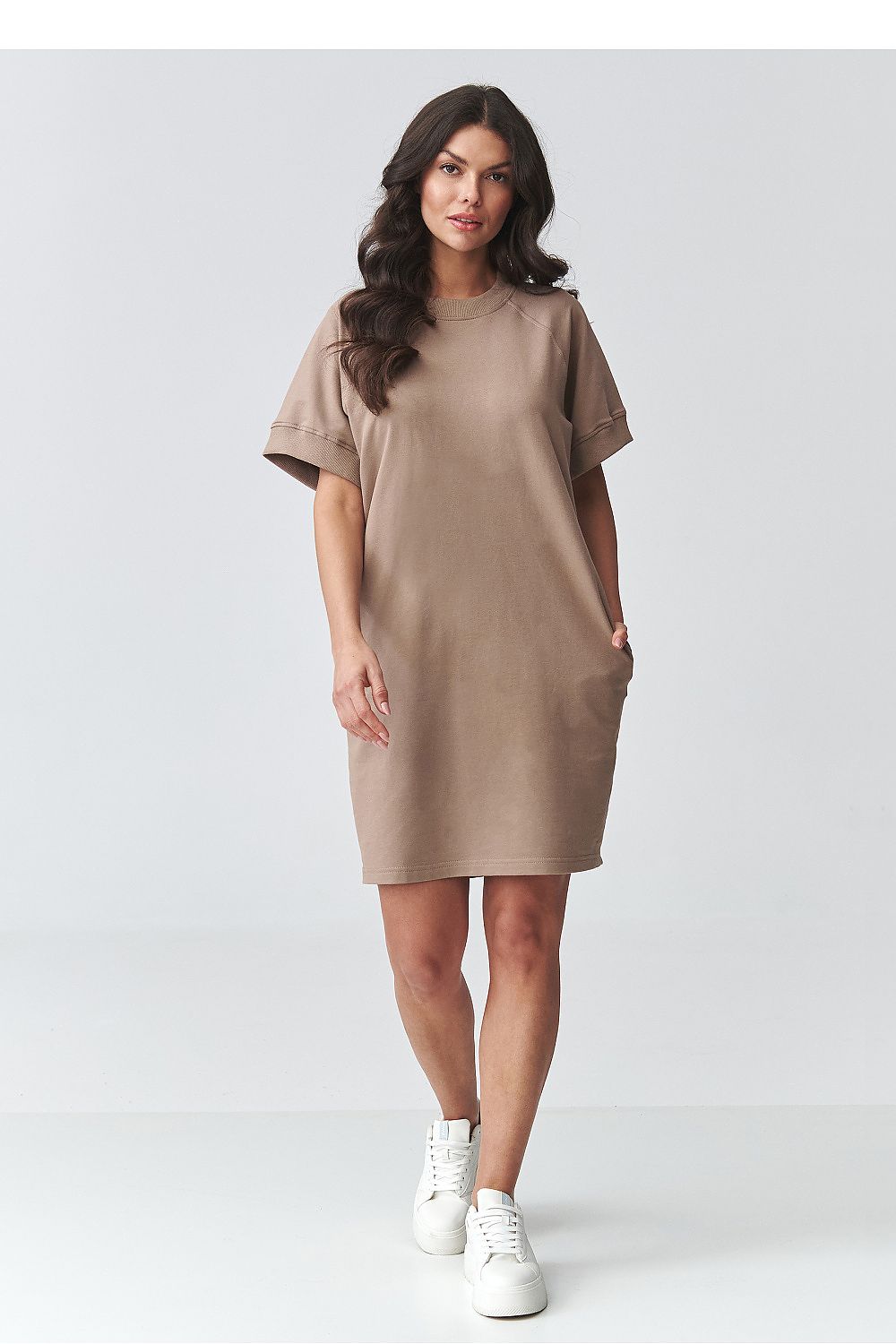  Robe de jour model 226888 Makadamia 