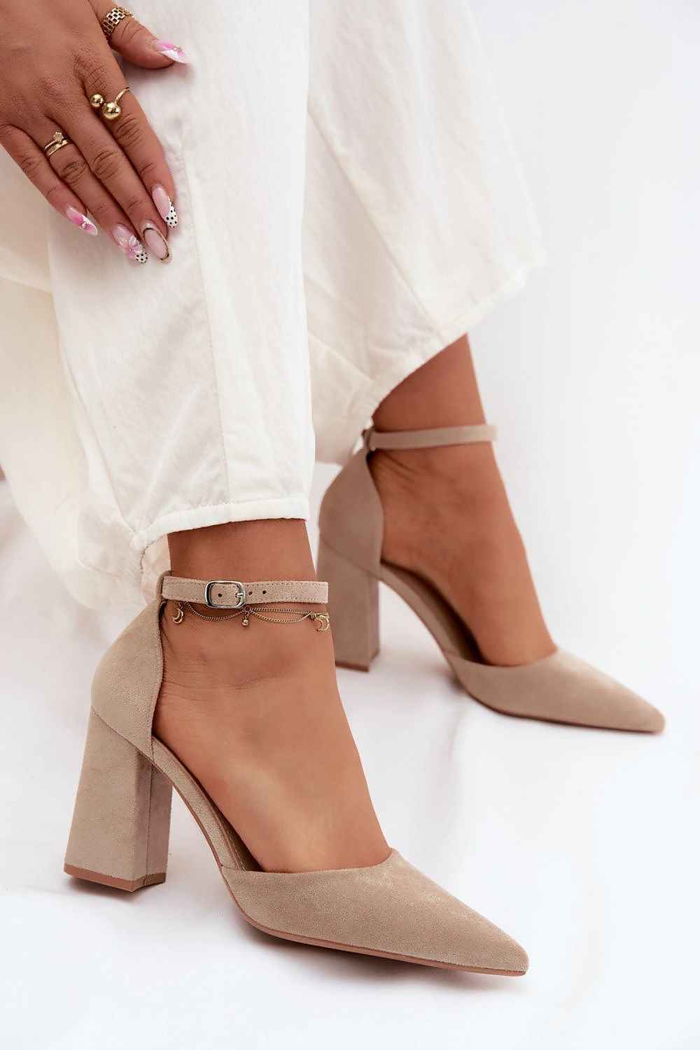 Escarpins talon large Step in style