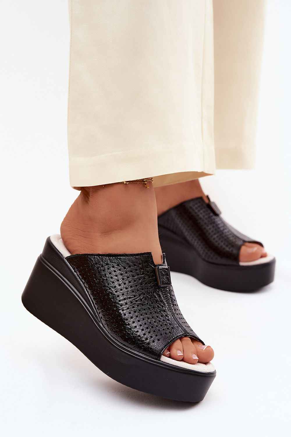 Cothurnes Step in style