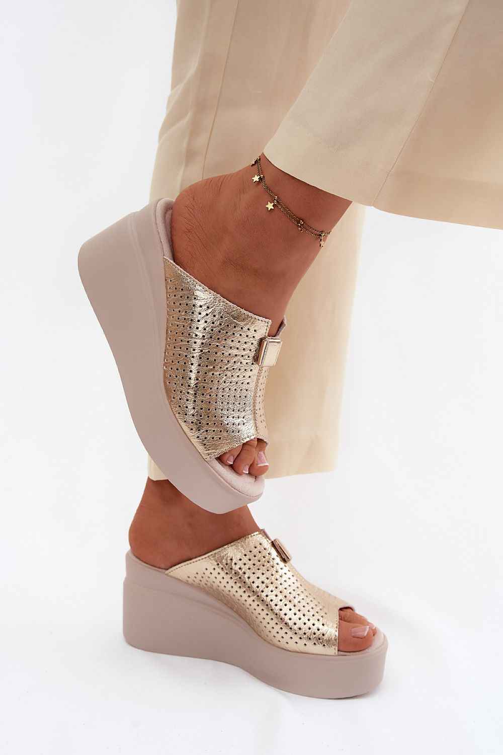 Cothurnes Step in style