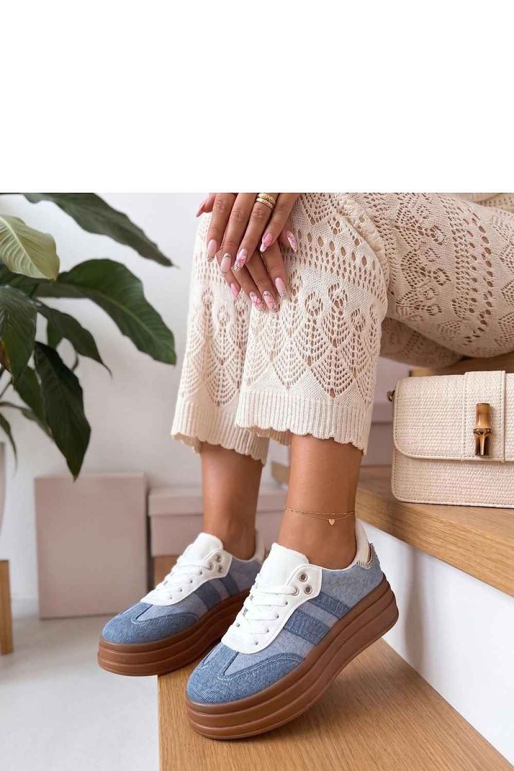  Baskets à plateforme model 227742 Solea 