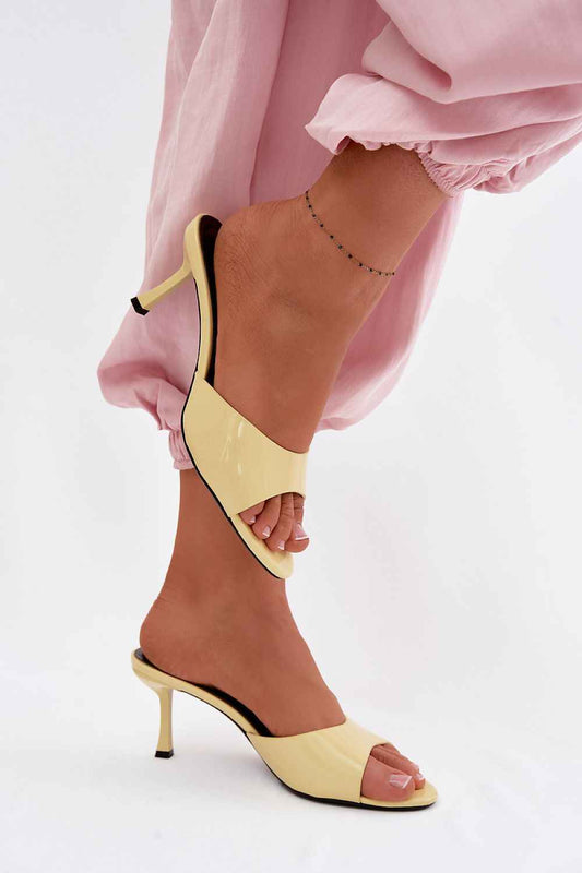 Des mules à talons Step in style