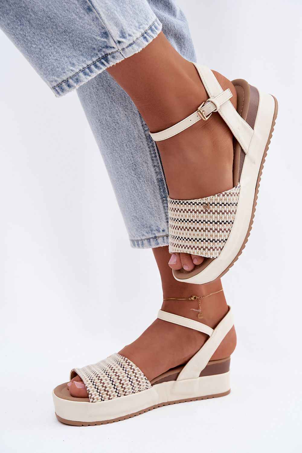 Cothurnes Step in style