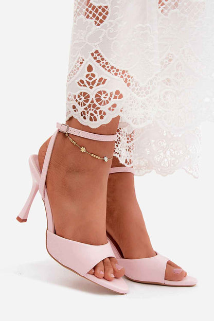 Sandales à talons Step in style