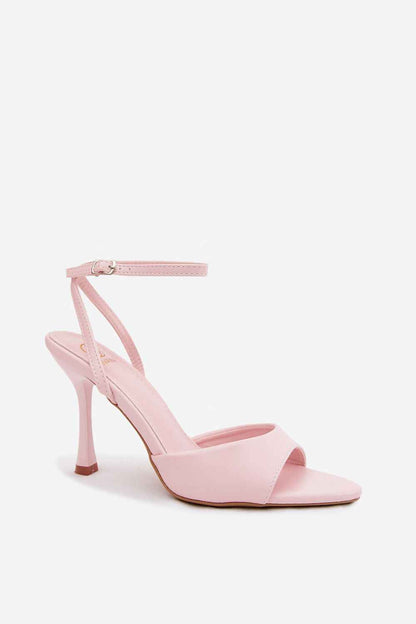Sandales à talons Step in style