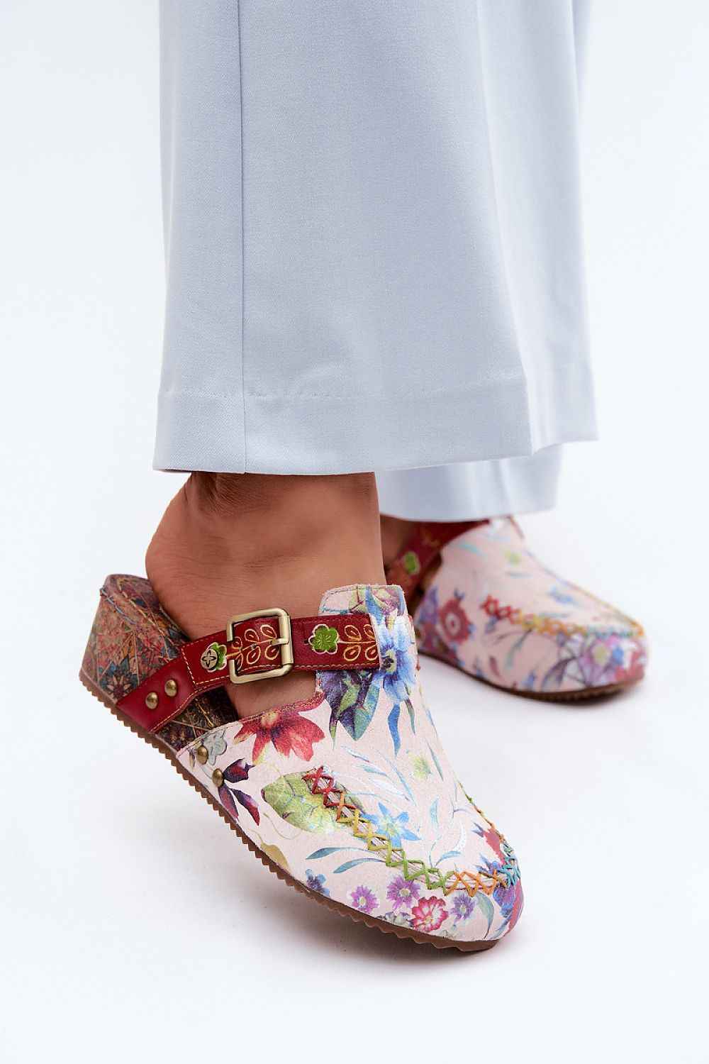 Cothurnes Step in style
