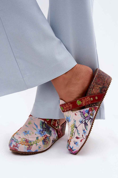 Cothurnes Step in style