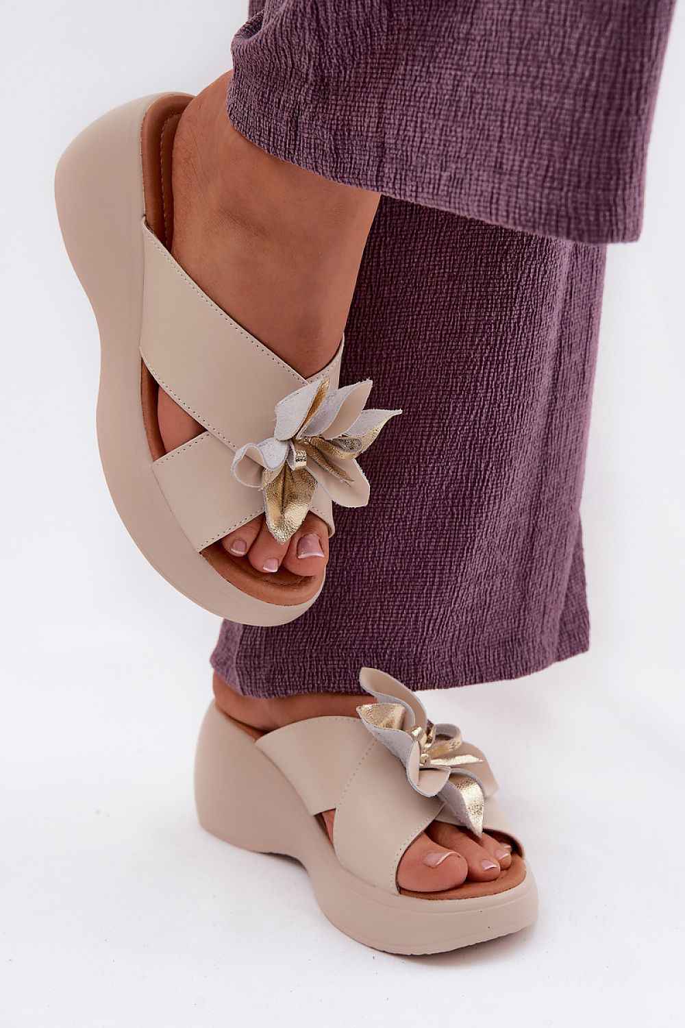 Cothurnes Step in style