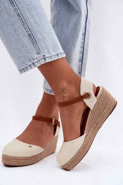 Cothurnes Step in style