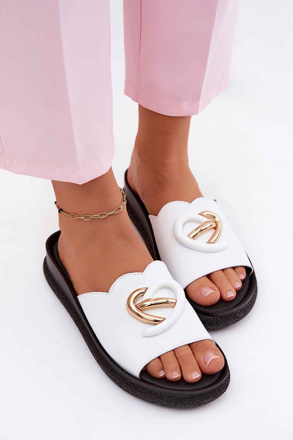 Cothurnes Step in style