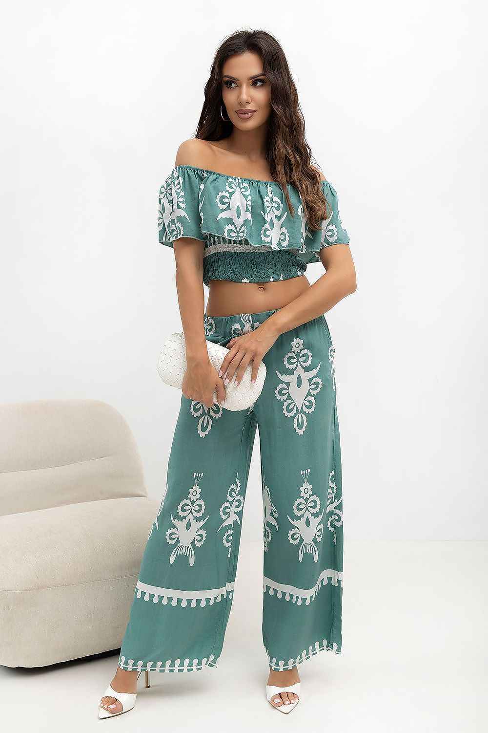 L`ensemble Italy Moda