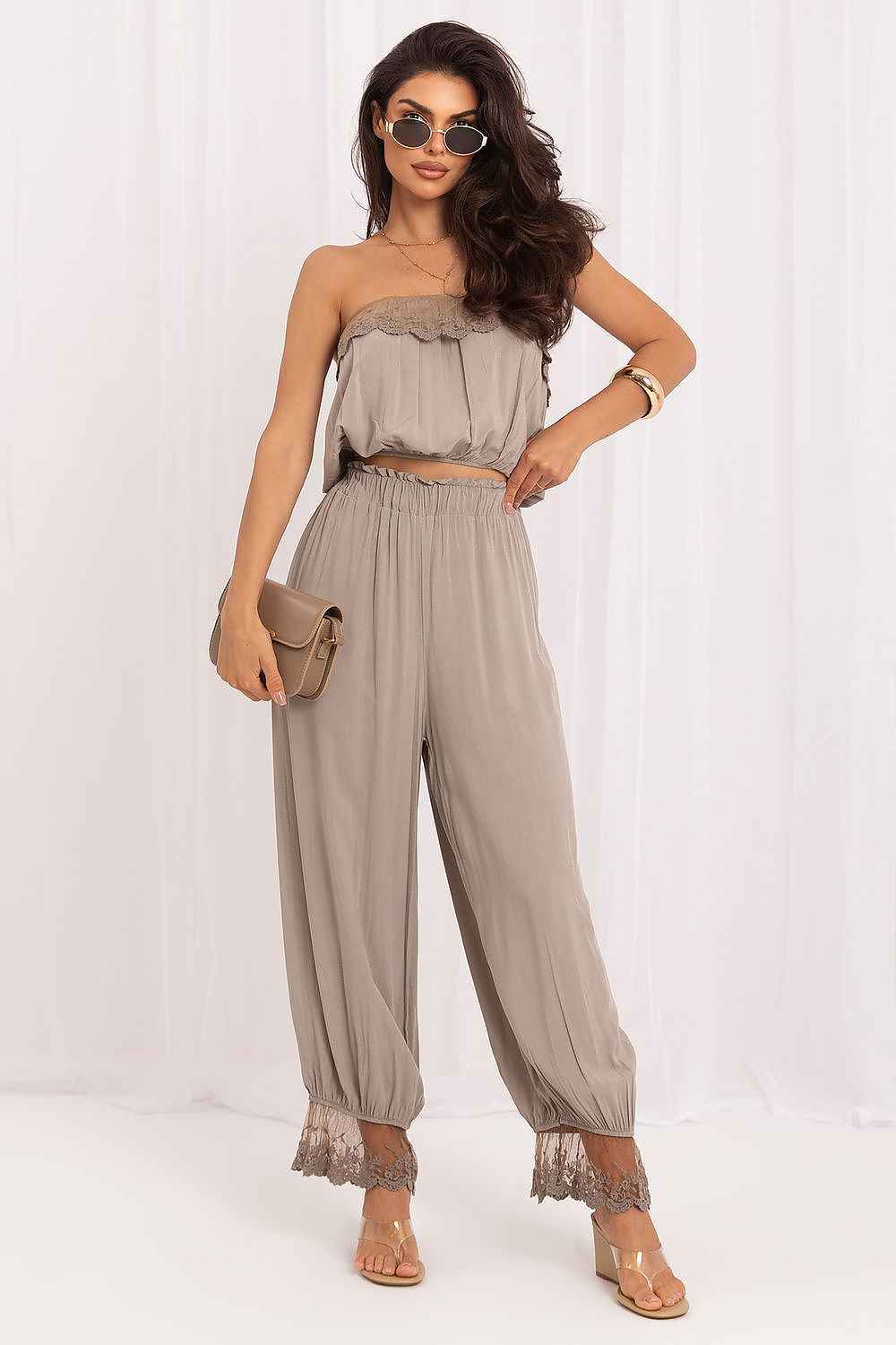 L`ensemble Italy Moda