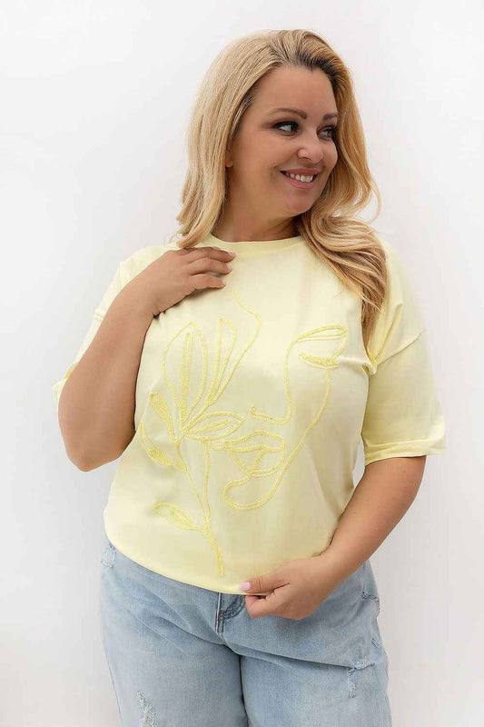 Plus size T-shirt Relevance