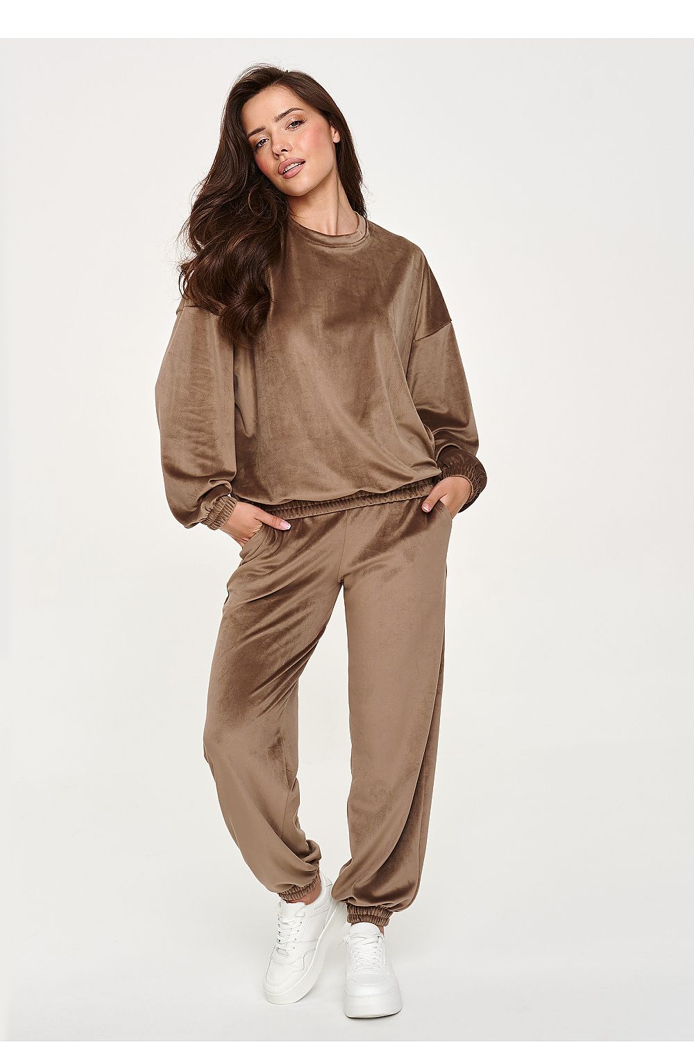 L`ensemble model 230826 Makadamia 