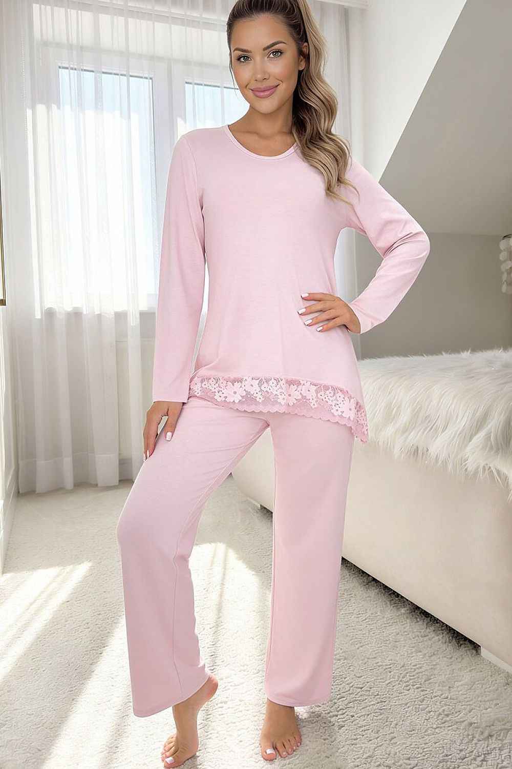 Pyjama Donna