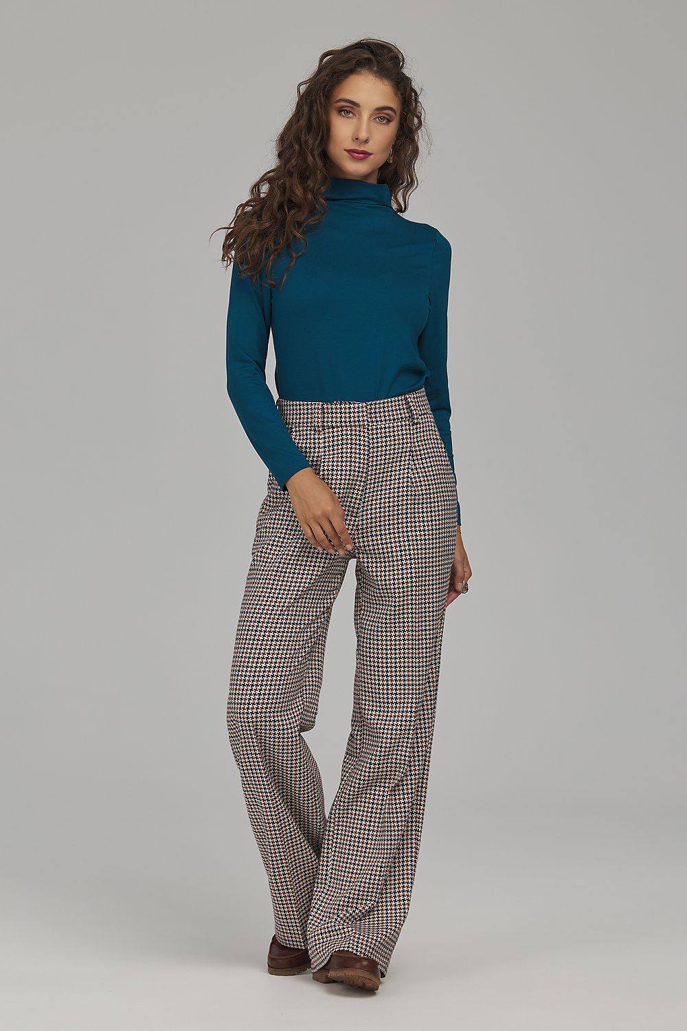  Pantalon femme model 231658 Nife 