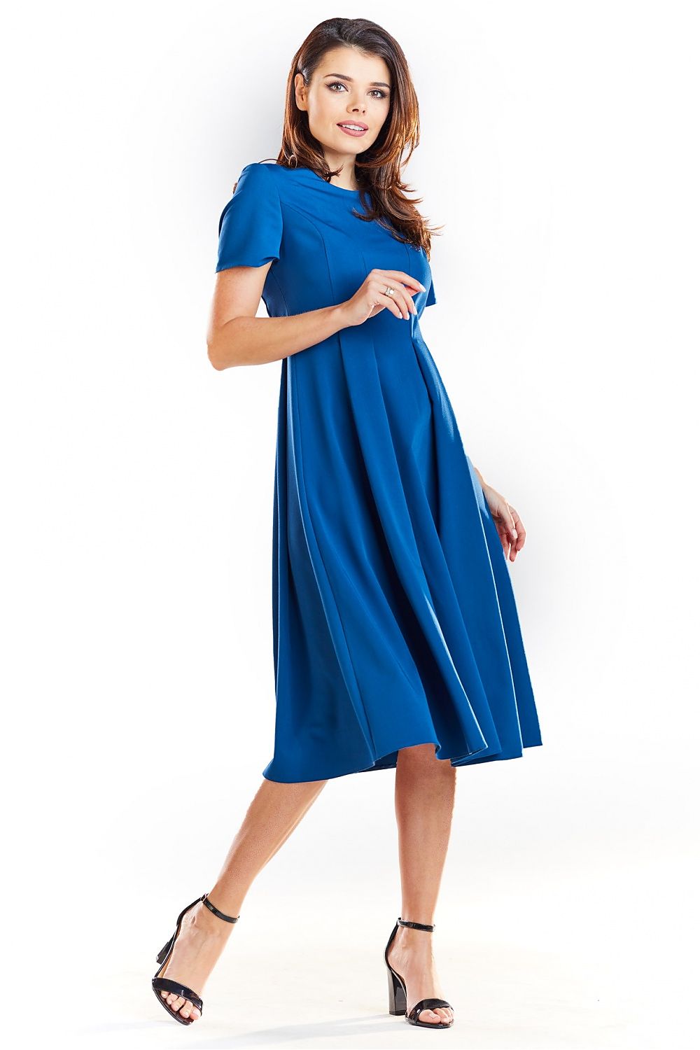  Robe de jour model 129972 awama 
