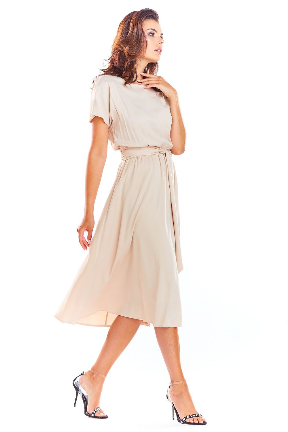  Robe de jour model 133654 awama 