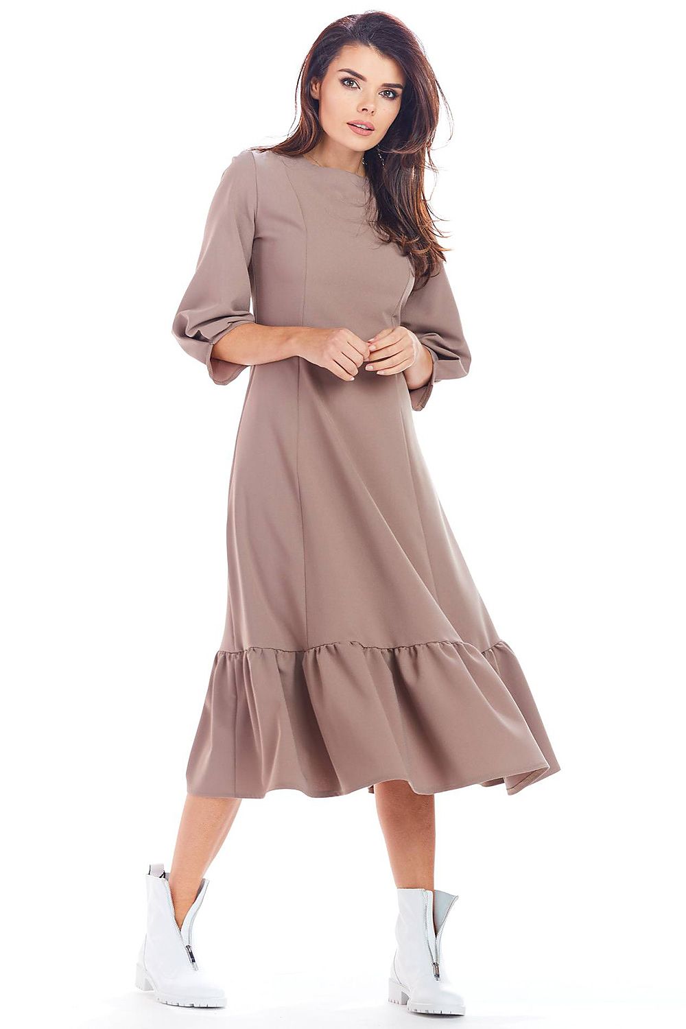  Robe de jour model 139573 awama 
