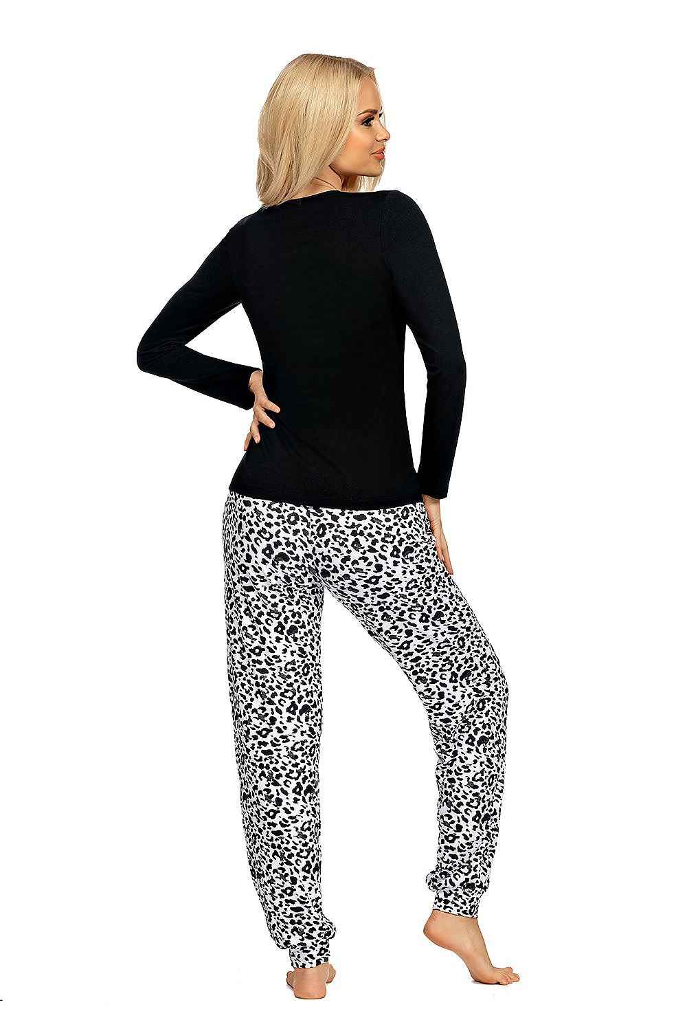 Pyjama Donna