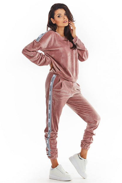  Pantalon survêtement model 149803 awama 