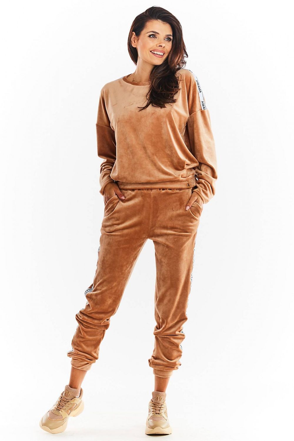  Pantalon survêtement model 149804 awama 