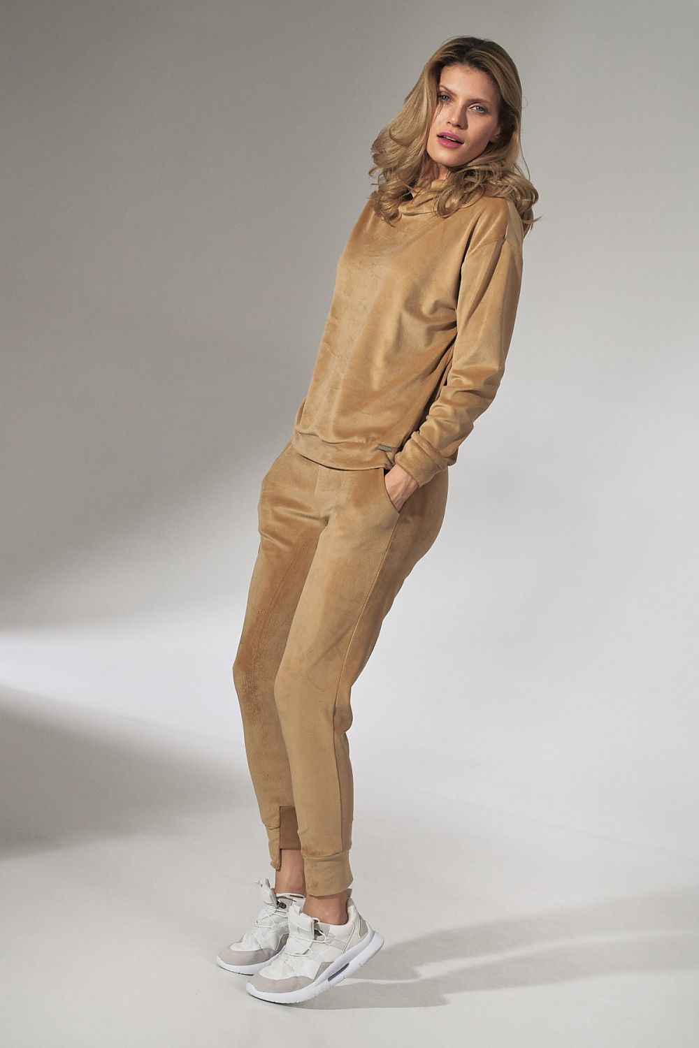  Pantalon survêtement model 151804 Figl 