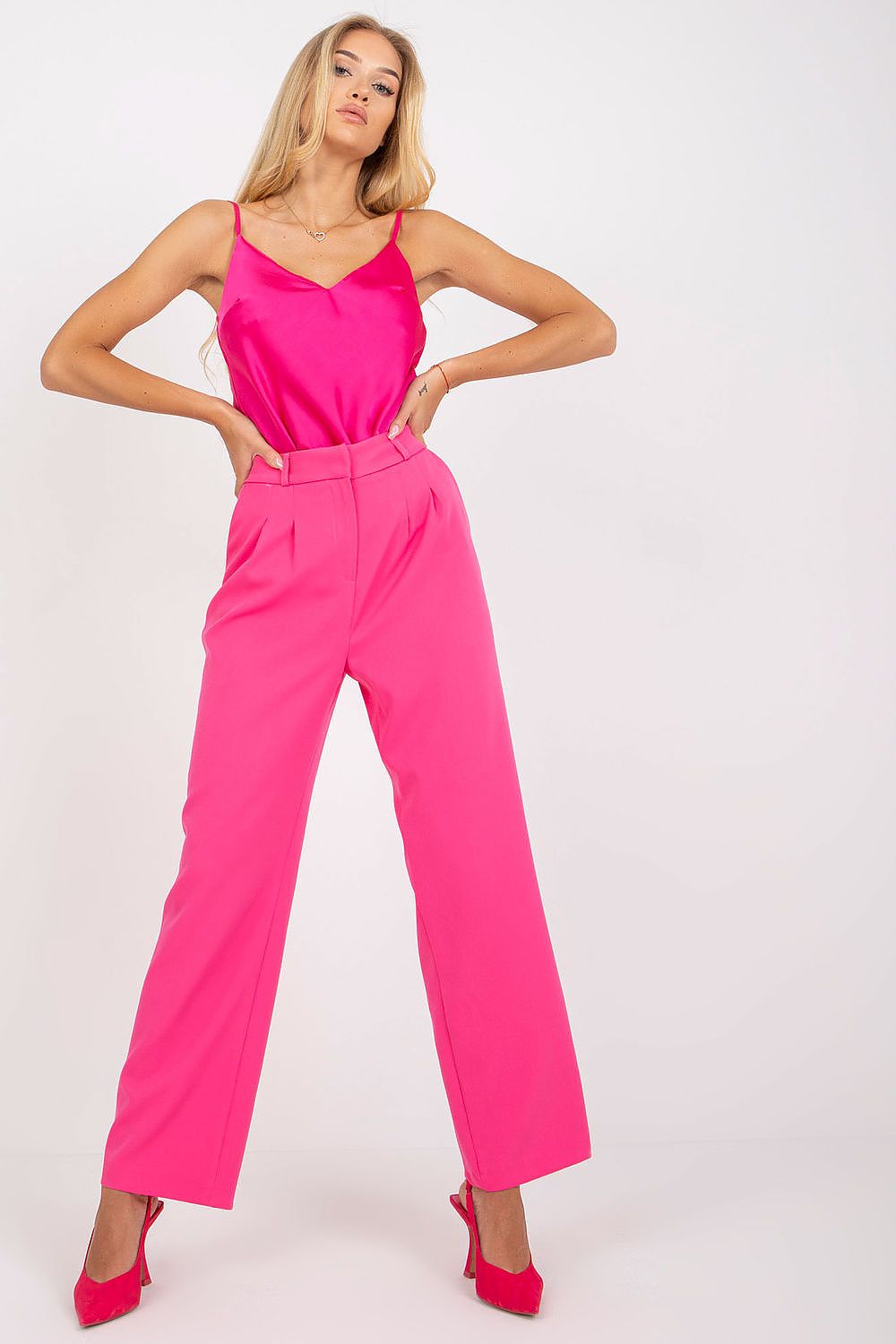  Pantalon femme model 168193 Rue Paris 