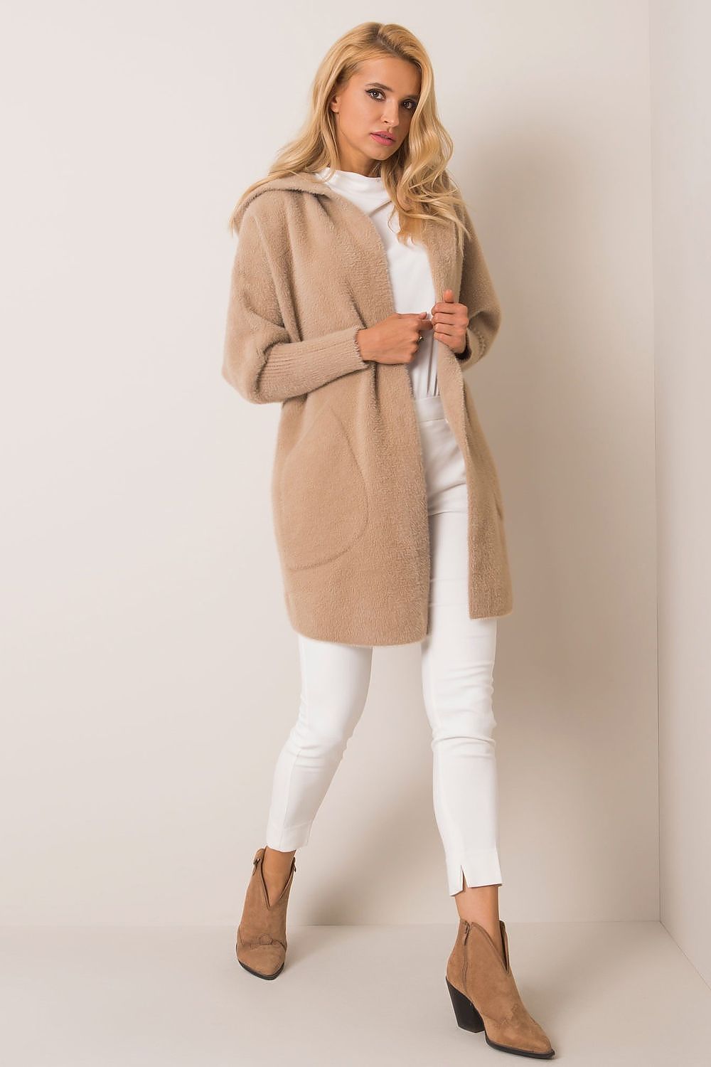  Manteau model 171837 MBM 