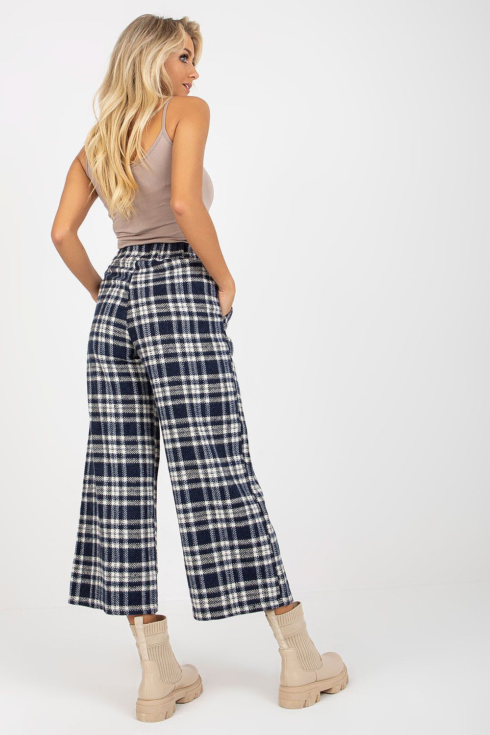  Pantalon femme model 175003 Lakerta 