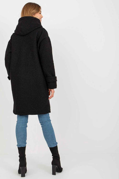 Manteau Relevance
