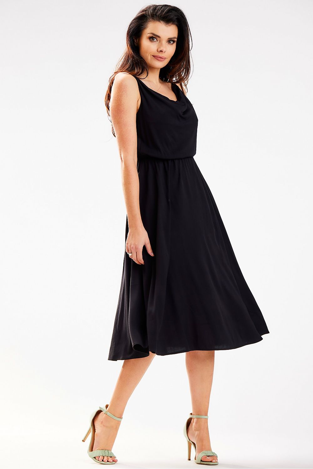  Robe de jour model 179596 awama 