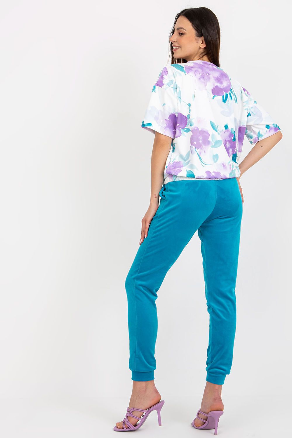  L`ensemble model 180210 Rue Paris 