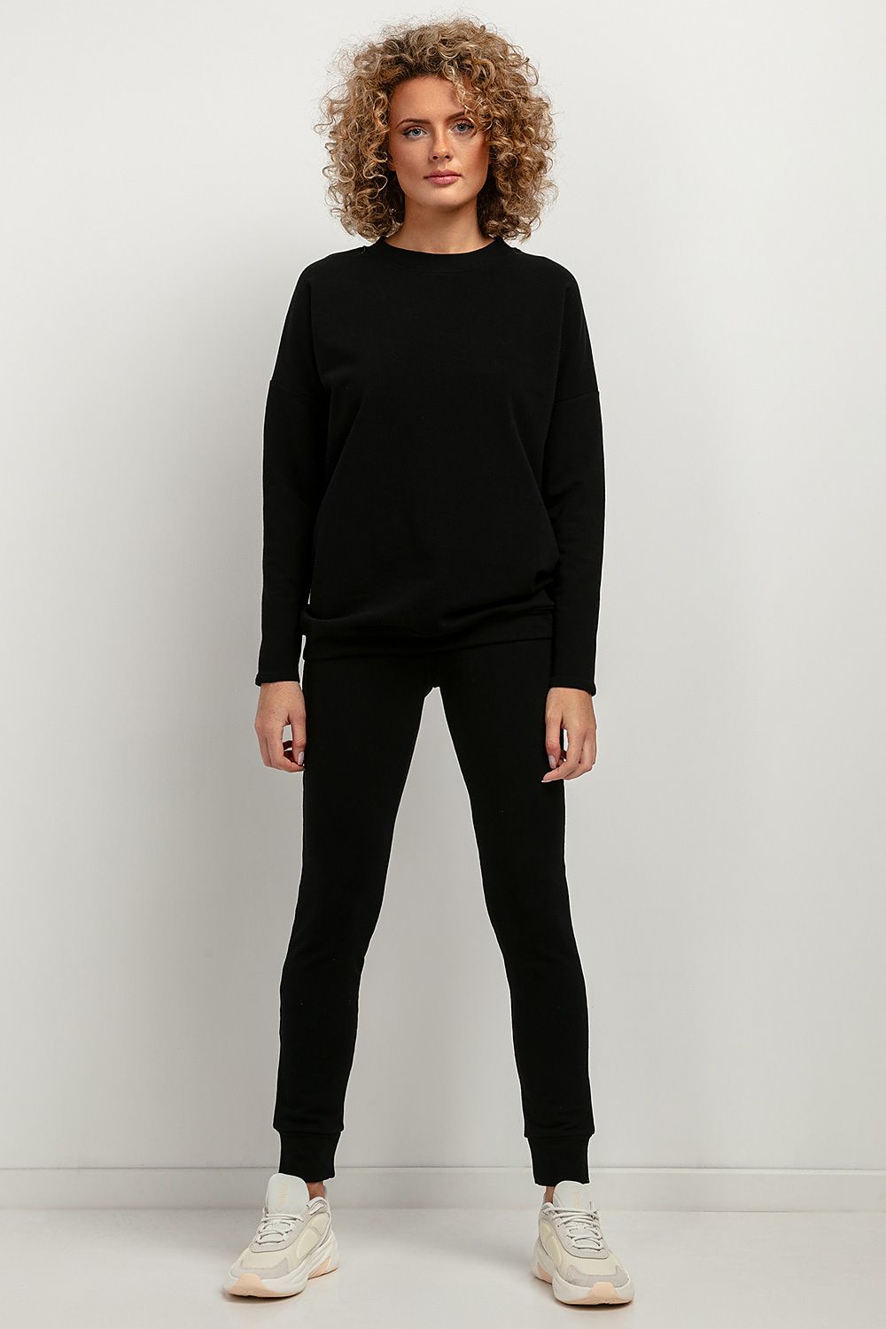  Pantalon survêtement model 183196 Tessita 